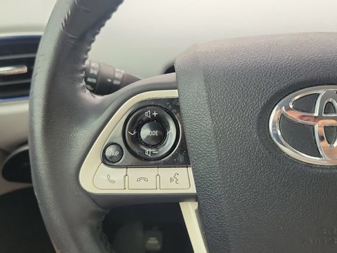 Used 2018 Toyota Prius Four Touring FWD image 20