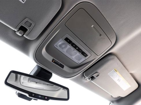 Used 2016 Chevrolet Colorado LT w/ LT Convenience Package image 26