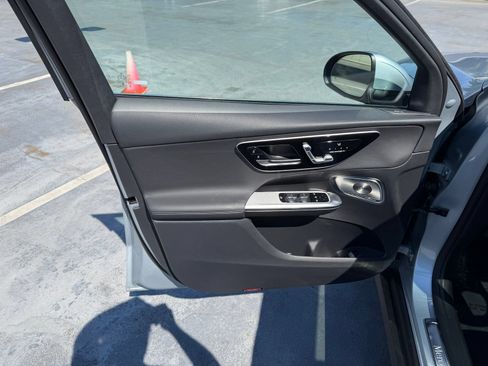Used 2026 Mercedes-Benz GLC 300 4MATIC image 10