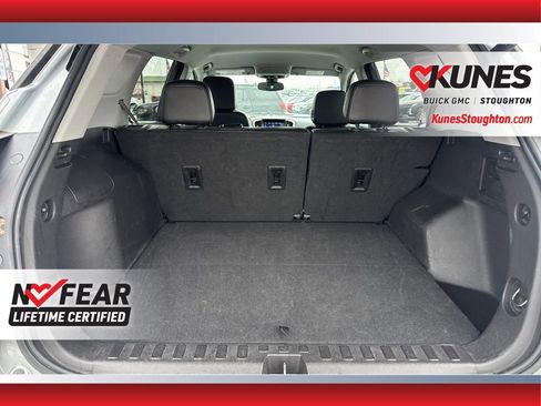 Used 2024 GMC Terrain SLT image 38