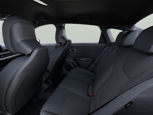 New 2026 Kia K4 FWD image 18