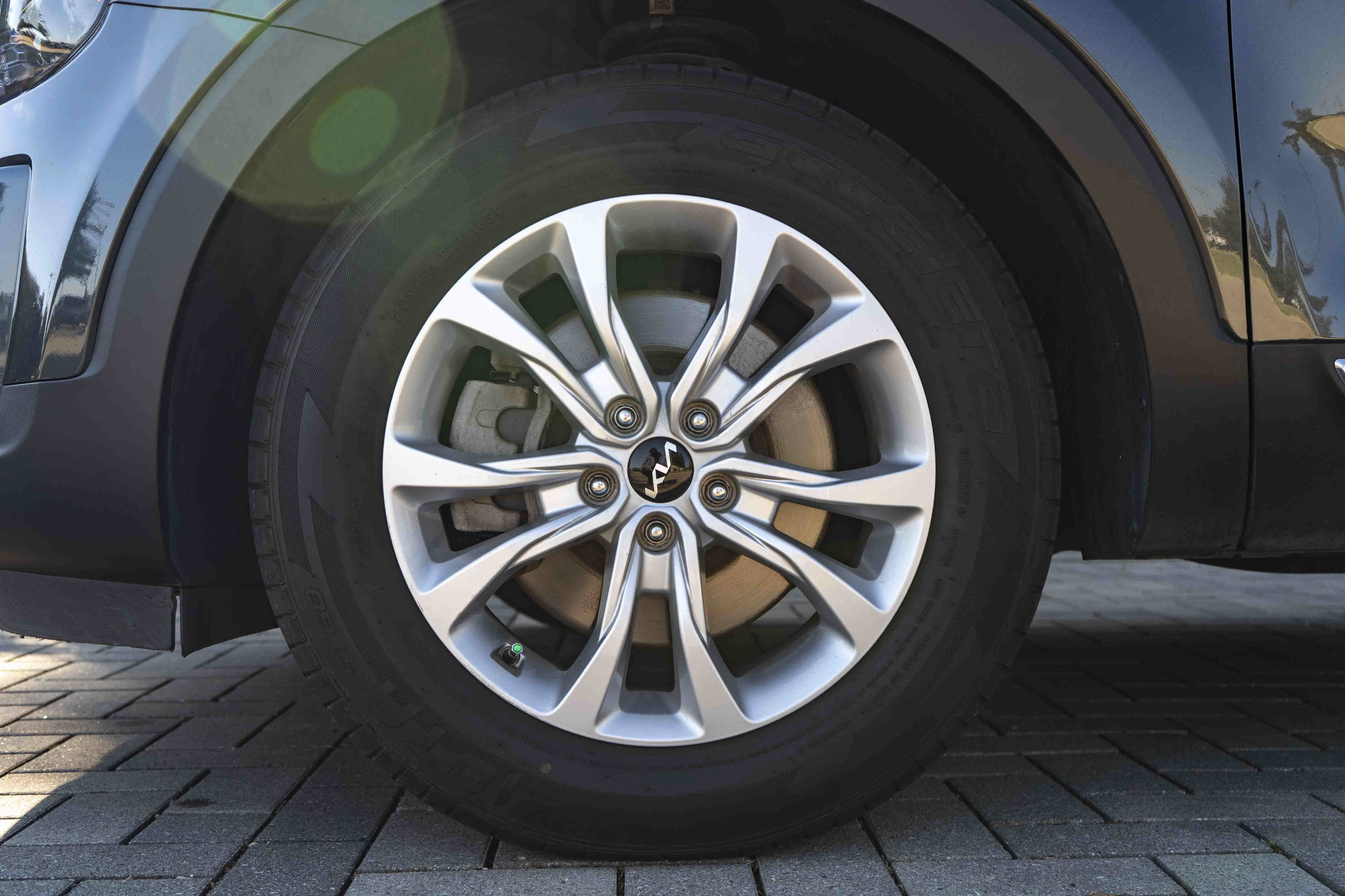 Used 2022 Kia Telluride LX AWD/4WD image 13
