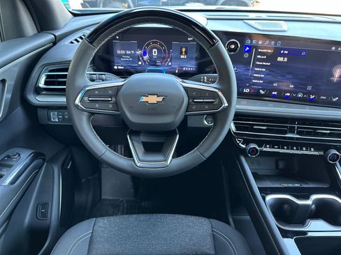 New 2026 Chevrolet Traverse LT w/ Enhanced Driving Package image 13