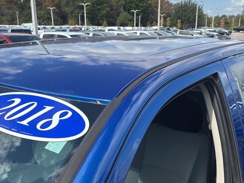 Used 2018 RAM 1500 Express image 9