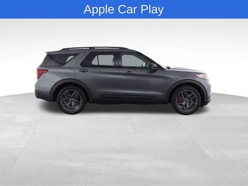 Used 2025 Ford Explorer ST-Line w/ ST-Line Street Pack AWD/4WD image 7