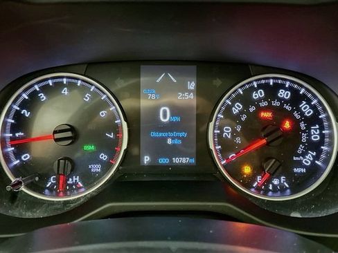 Used 2022 Toyota RAV4 XLE Premium FWD image 17