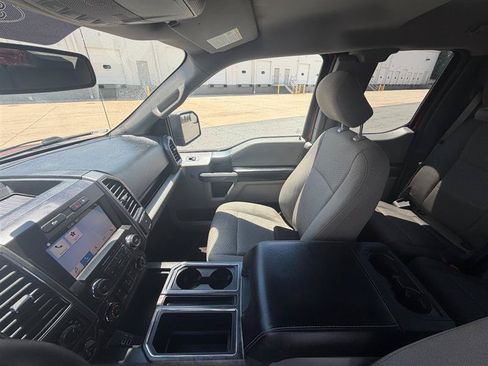Used 2018 Ford F150 XLT w/ Equipment Group 302A Luxury AWD/4WD image 31