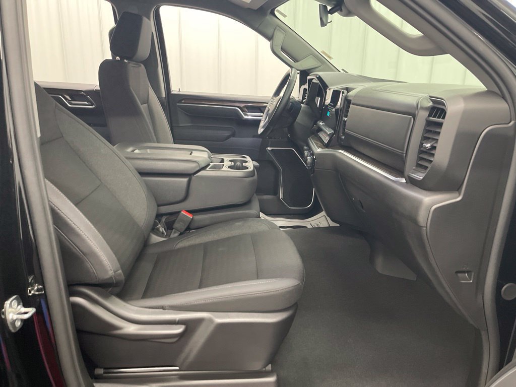 Used 2026 Chevrolet Silverado 1500 RST AWD/4WD image 22