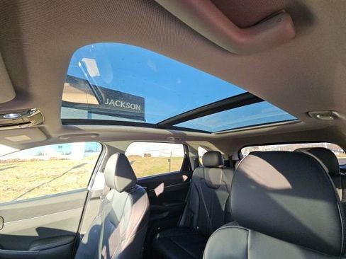 New 2026 Kia Sorento S w/ S Panoramic Sunroof Package image 22