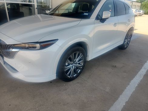 Used 2025 MAZDA CX-5 Signature AWD/4WD image 1