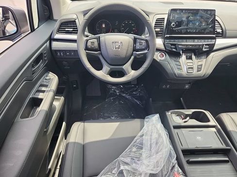 New 2026 Honda Odyssey EX-L image 11