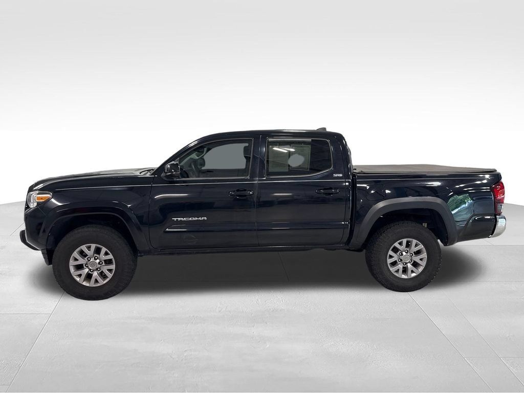 Used 2019 Toyota Tacoma SR5 RWD image 44