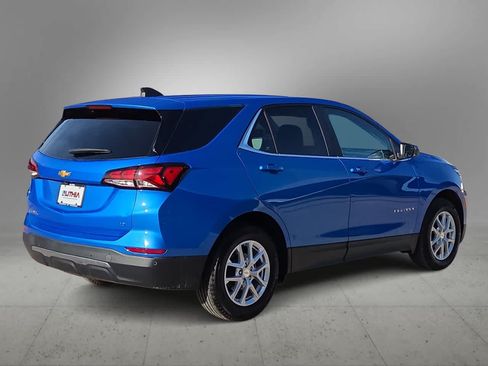 Used 2024 Chevrolet Equinox LT w/ LPO, Floor Liner Package FWD image 8