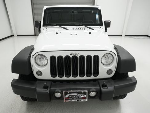 Used 2016 Jeep Wrangler Unlimited Sport w/ Quick Order Package 24S AWD/4WD image 2