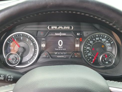 Used 2021 RAM 1500 Laramie AWD/4WD image 3
