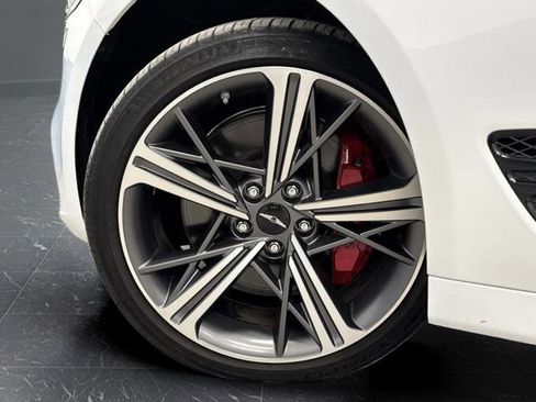 Used 2024 Genesis G70 3.3T Advanced w/ Sport Prestige Package image 34