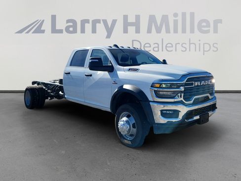 New 2026 RAM 5500 Tradesman w/ Chrome Appearance Group image 8