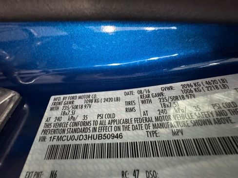 Used 2017 Ford Escape Titanium FWD image 27