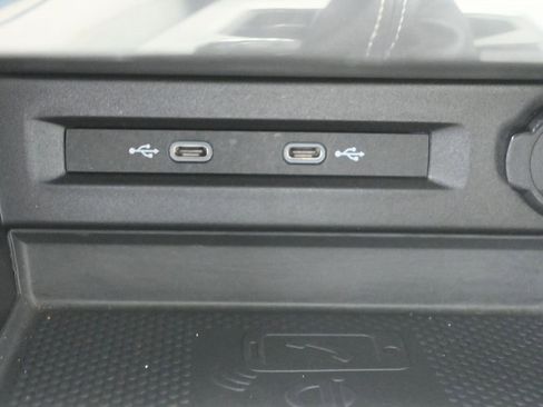 Used 2022 Volkswagen Tiguan SEL R-Line image 27