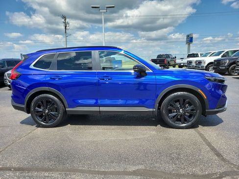 Used 2024 Honda CR-V Sport Touring image 3