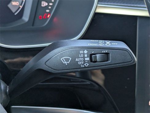 Used 2024 Audi Q3 2.0T Premium image 32