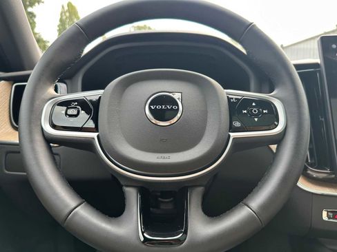 New 2026 Volvo XC60 B5 Plus w/ Protection Package Premier image 24