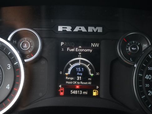 Used 2024 RAM 2500 Big Horn AWD/4WD image 16