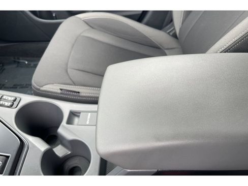 Used 2026 Subaru Crosstrek 2.0i Premium AWD/4WD image 32