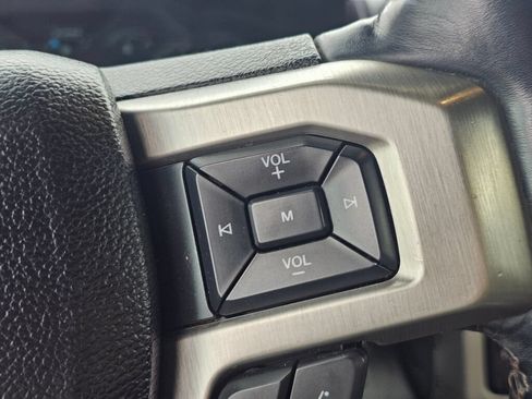 Used 2018 Ford F150 Platinum w/ Technology Package AWD/4WD image 26