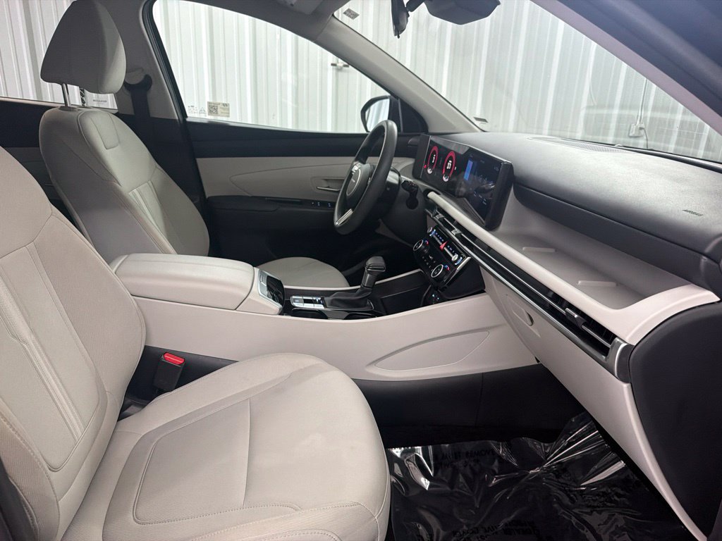 Used 2025 Hyundai Tucson SEL AWD/4WD image 21