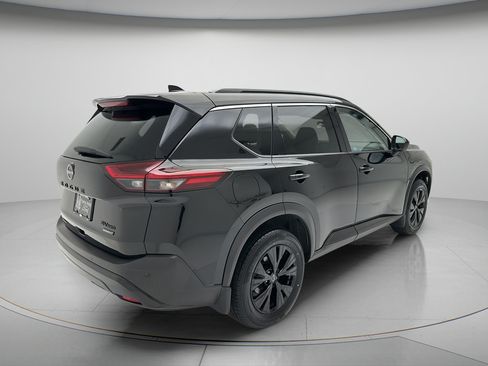 Used 2023 Nissan Rogue SV w/ SV Premium B Package AWD/4WD image 5