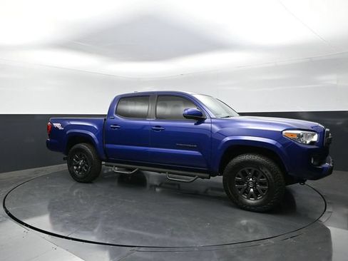Used 2023 Toyota Tacoma SR5 RWD image 1
