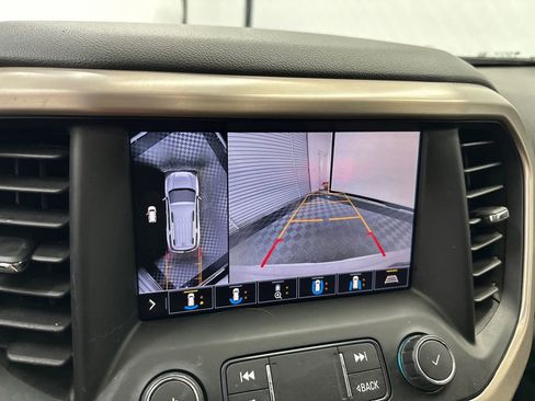 Used 2020 GMC Acadia Denali w/ Technology Package image 33