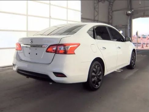 Used 2019 Nissan Sentra S FWD image 2