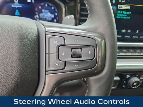 Used 2025 Chevrolet Silverado 1500 High Country w/ Technology Package AWD/4WD image 8
