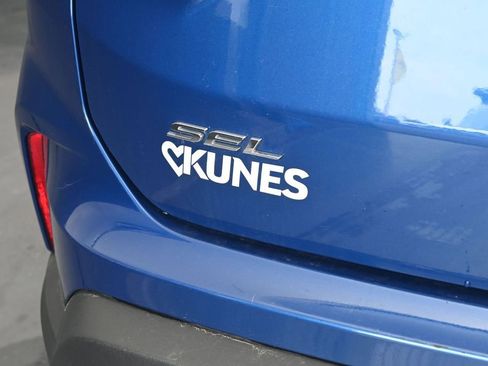 Used 2024 Ford Edge SEL AWD/4WD image 12
