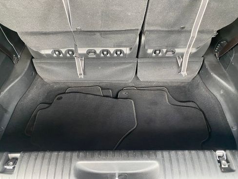 Used 2026 Chrysler Pacifica Select FWD image 29