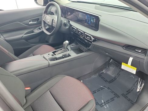 New 2026 Nissan Sentra SR w/ Floor Mat Package image 13