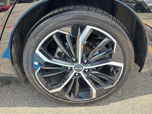 Used 2024 Nissan Altima 2.5 SR FWD image 9
