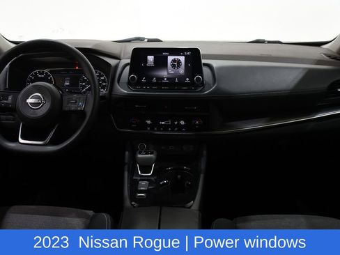 Used 2023 Nissan Rogue SV image 8