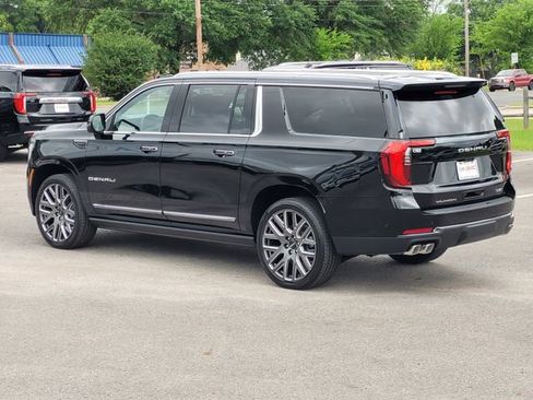 New 2026 GMC Yukon XL Denali Ultimate AWD/4WD image 6