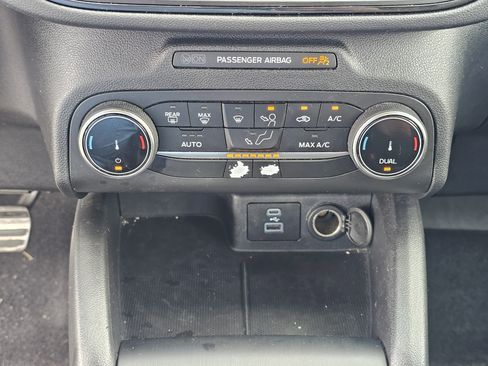 Used 2023 Ford Escape ST-Line image 29