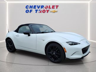 Used 2020 MAZDA MX-5 Miata Club video 1