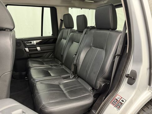 Used 2016 Land Rover LR4 HSE Silver Edition AWD/4WD image 29