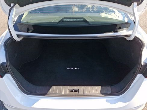 Used 2024 Nissan Sentra SV FWD image 28