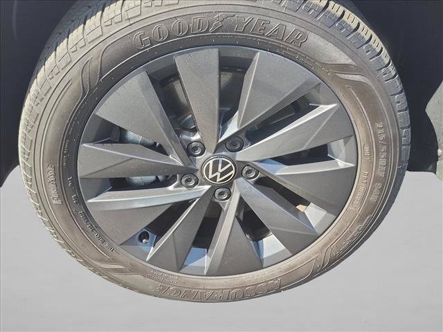 Used 2023 Volkswagen Taos S FWD image 23