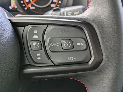 Used 2024 Jeep Wrangler Rubicon image 40