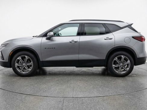 Used 2025 Chevrolet Blazer LT image 5