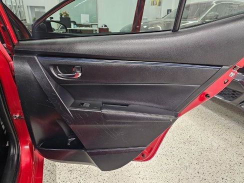 Used 2018 Toyota Corolla SE FWD image 26