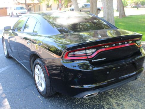 Used 2019 Dodge Charger SXT w/ Leather Interior Group image 37